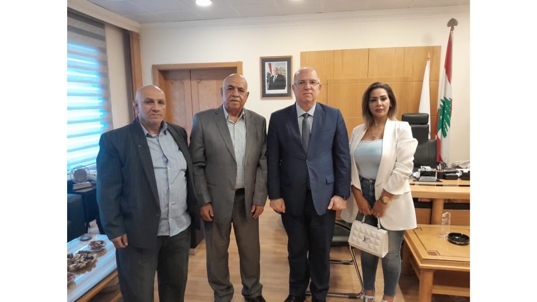 وفد نقابة عمال المخابز سلم وزير العمل مذكرة طالبت بالتشدد في حماية حقوقهم وتسوية أوضاع الاجانب منهم