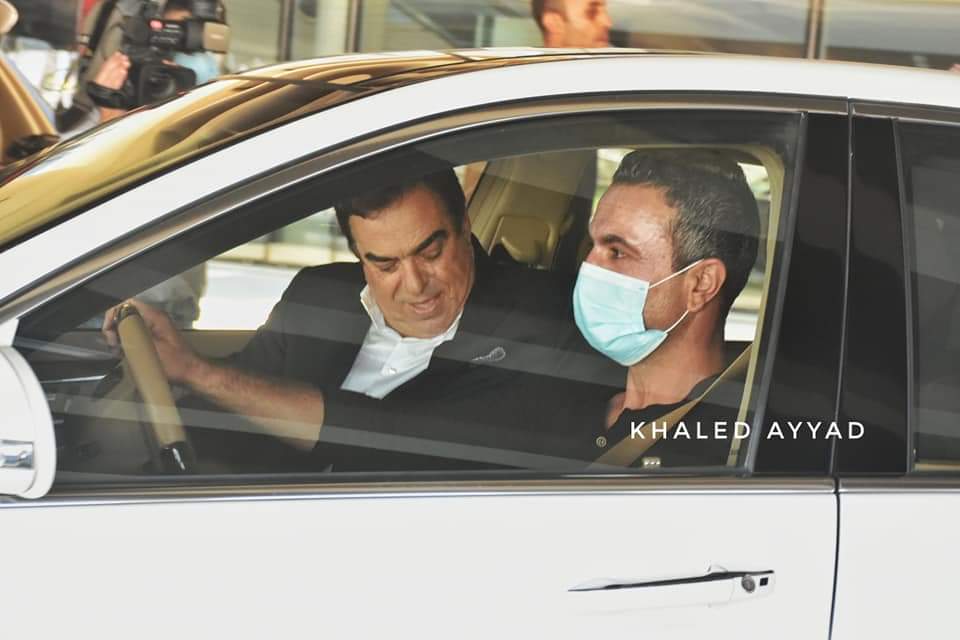 لحظة وصول معالي وزير الاعلام اللبناني جورج قرداحي الى لبنان