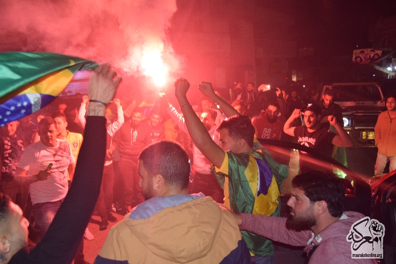أجواء مشتعلة على المقاهي بعد هدف التقدم البرازيل بكأس العالم