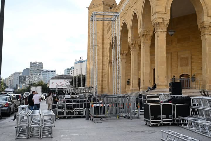 بالصور: تحضيرات في ساحة الشهداء لإحياء الذكرى الـ20 لاغتيال الرئيس الشهيد رفيق الحريري ورفاقه