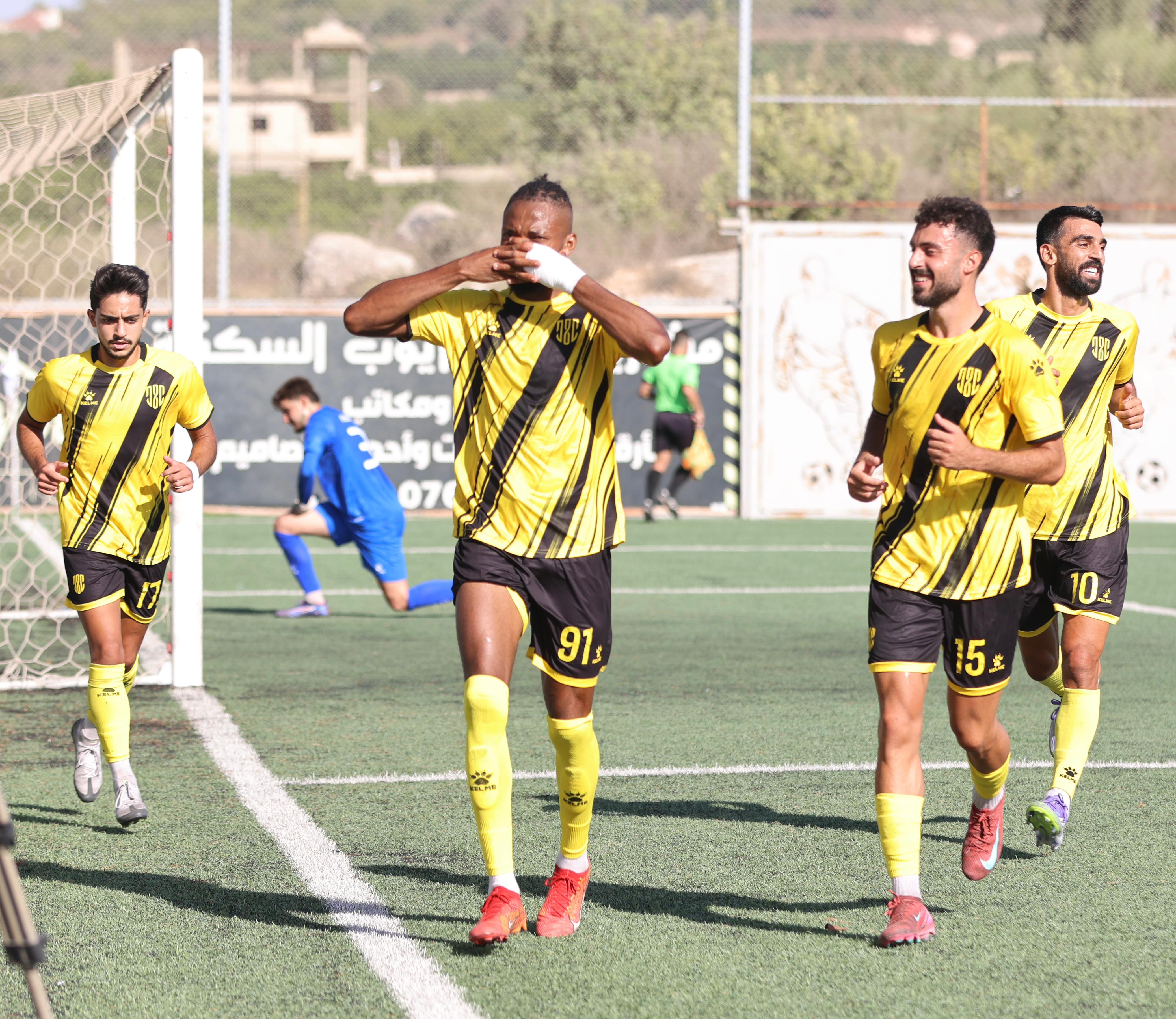 العهد يستعرض قوته ويهزم الرياضي العباسية في ملعبه (3-0)