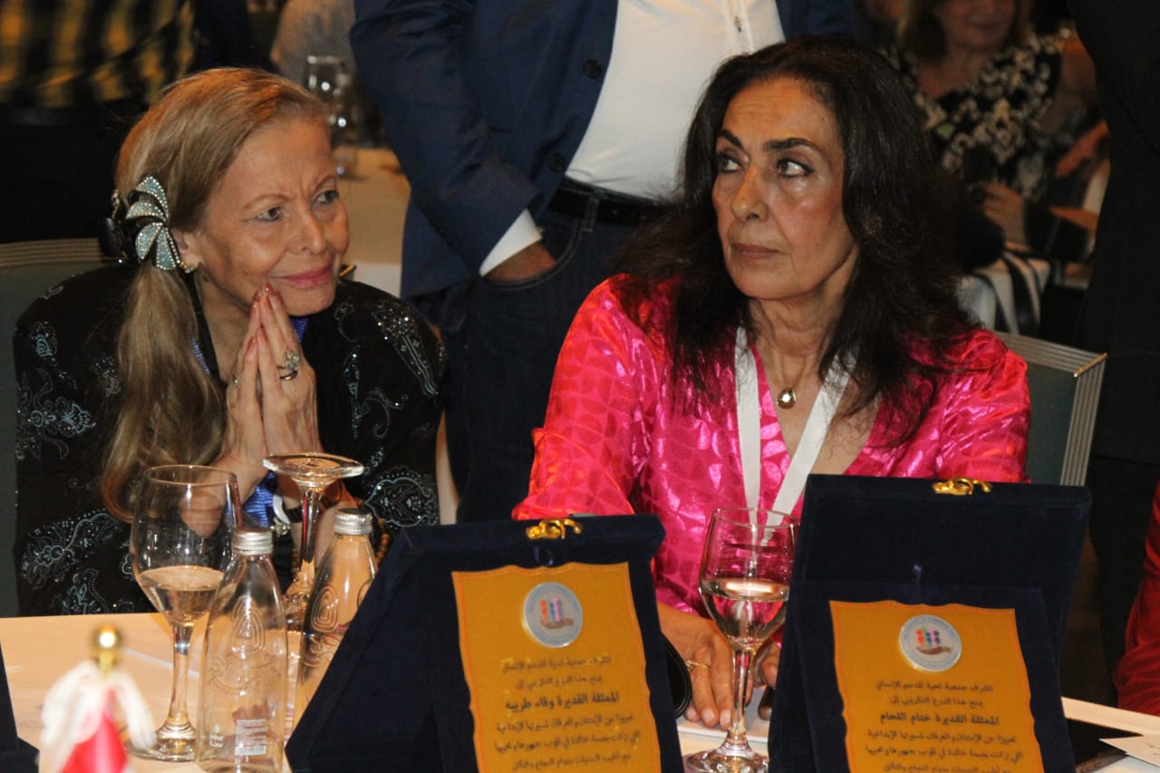 جمعية تحية للدعم الإنساني  تكرّم نخبة من الشخصيات الفنية ...