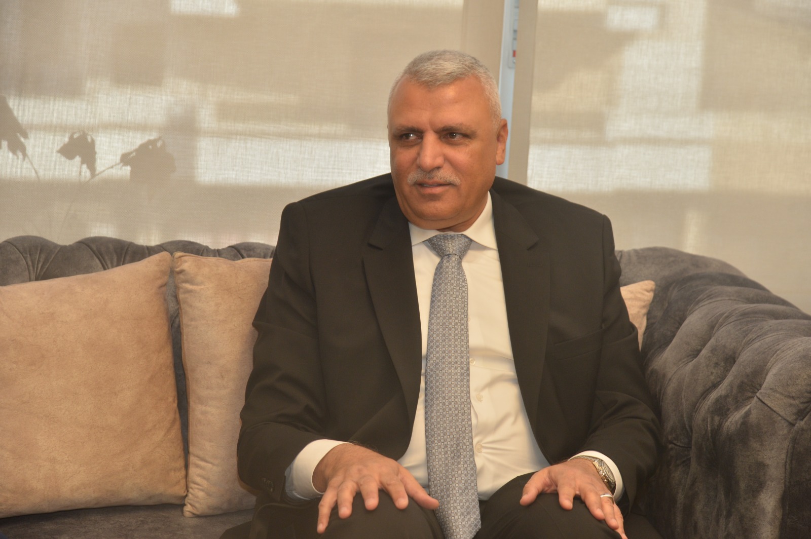 اجتماع تنسيقي بين وزير العمل والمدير العام للأمن العام حول العمالة العربية والأجنبية