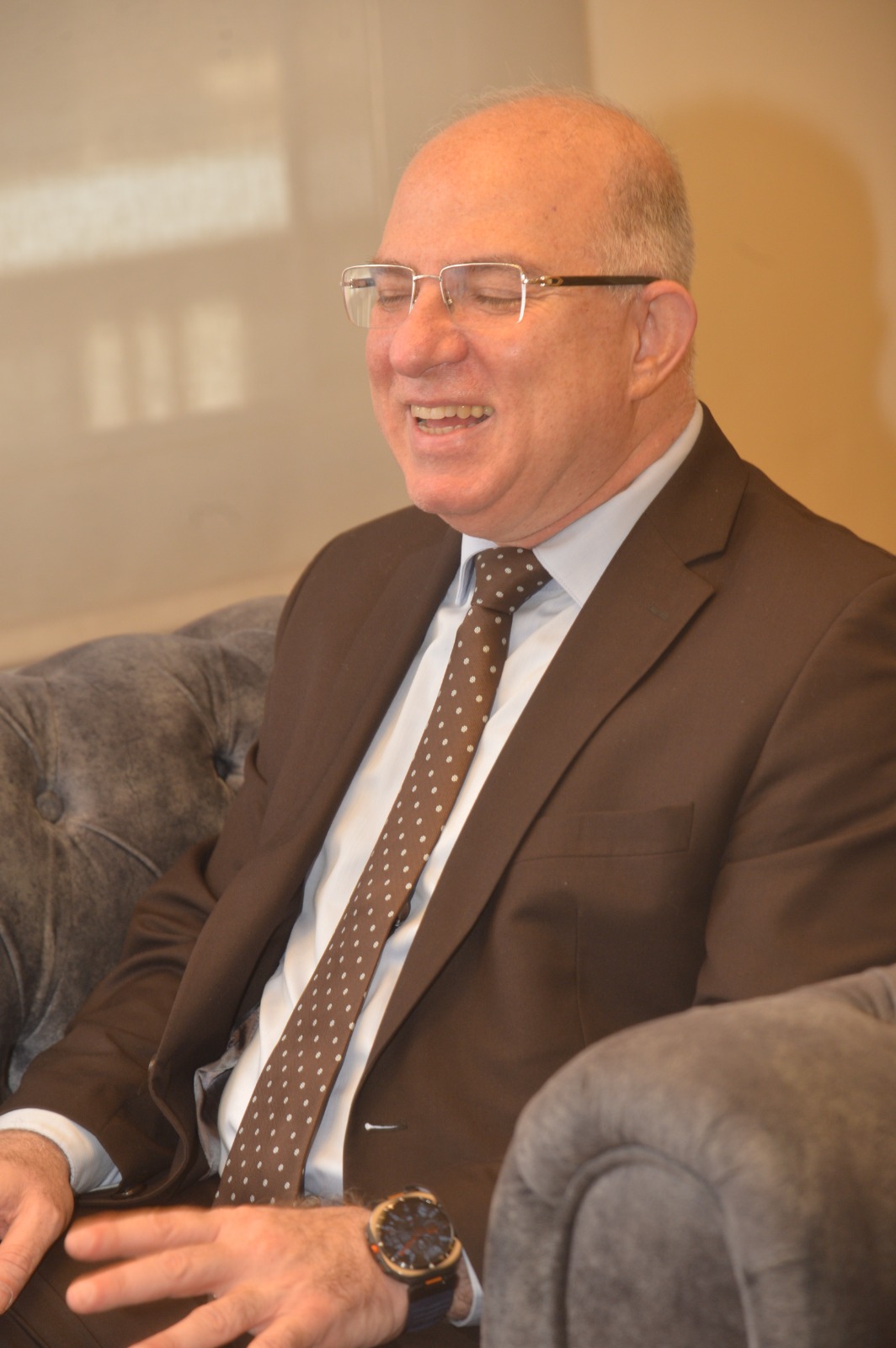 اجتماع تنسيقي بين وزير العمل والمدير العام للأمن العام حول العمالة العربية والأجنبية