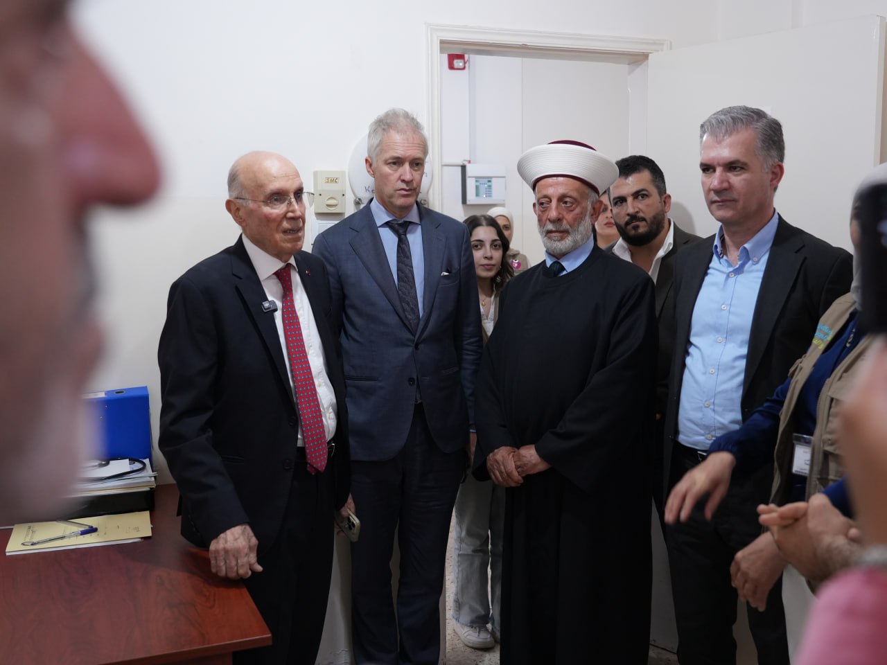 السفير البلجيكي يزور مراكز مؤسسة عامل في العرقوب والخيام