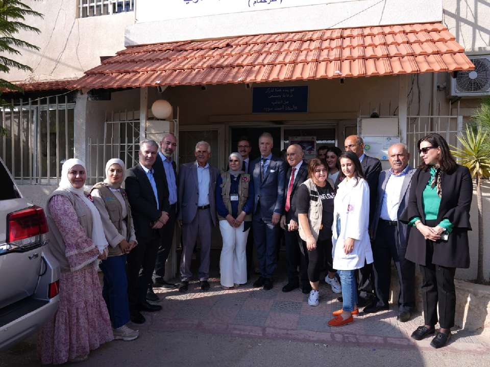 السفير البلجيكي يزور مراكز مؤسسة عامل في العرقوب والخيام