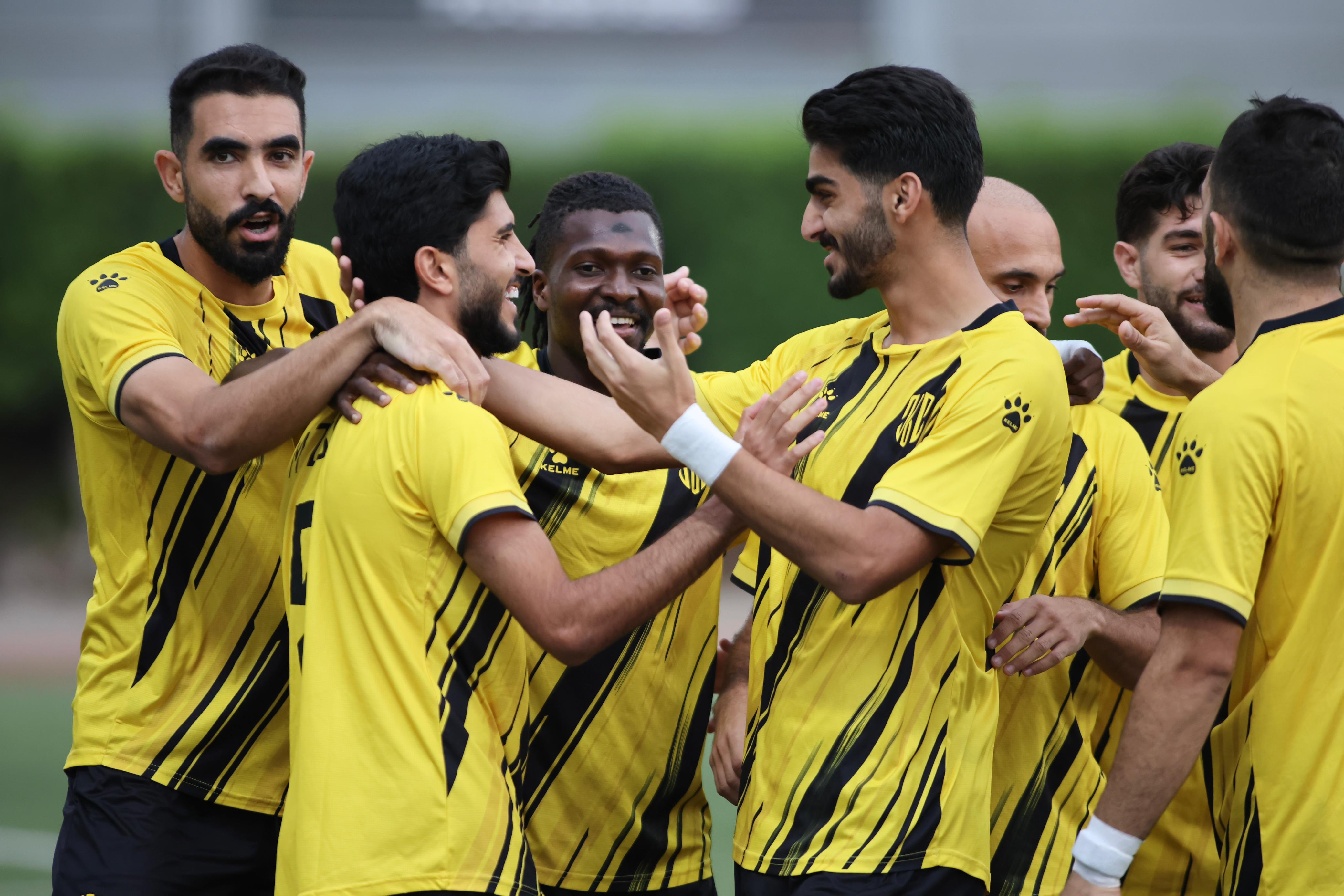 العهد يهزم الحكمة ويشدد الضغط على النجمة المتصدر قبل مواجهته جويا...