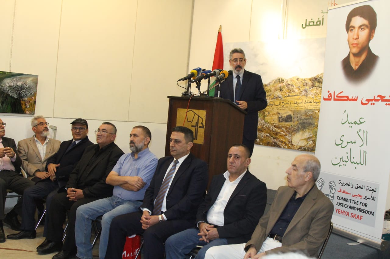 بالصور:لقاء وطني حاشد تضامناً مع يحيى سكاف و الأسرى في دار الندوة: