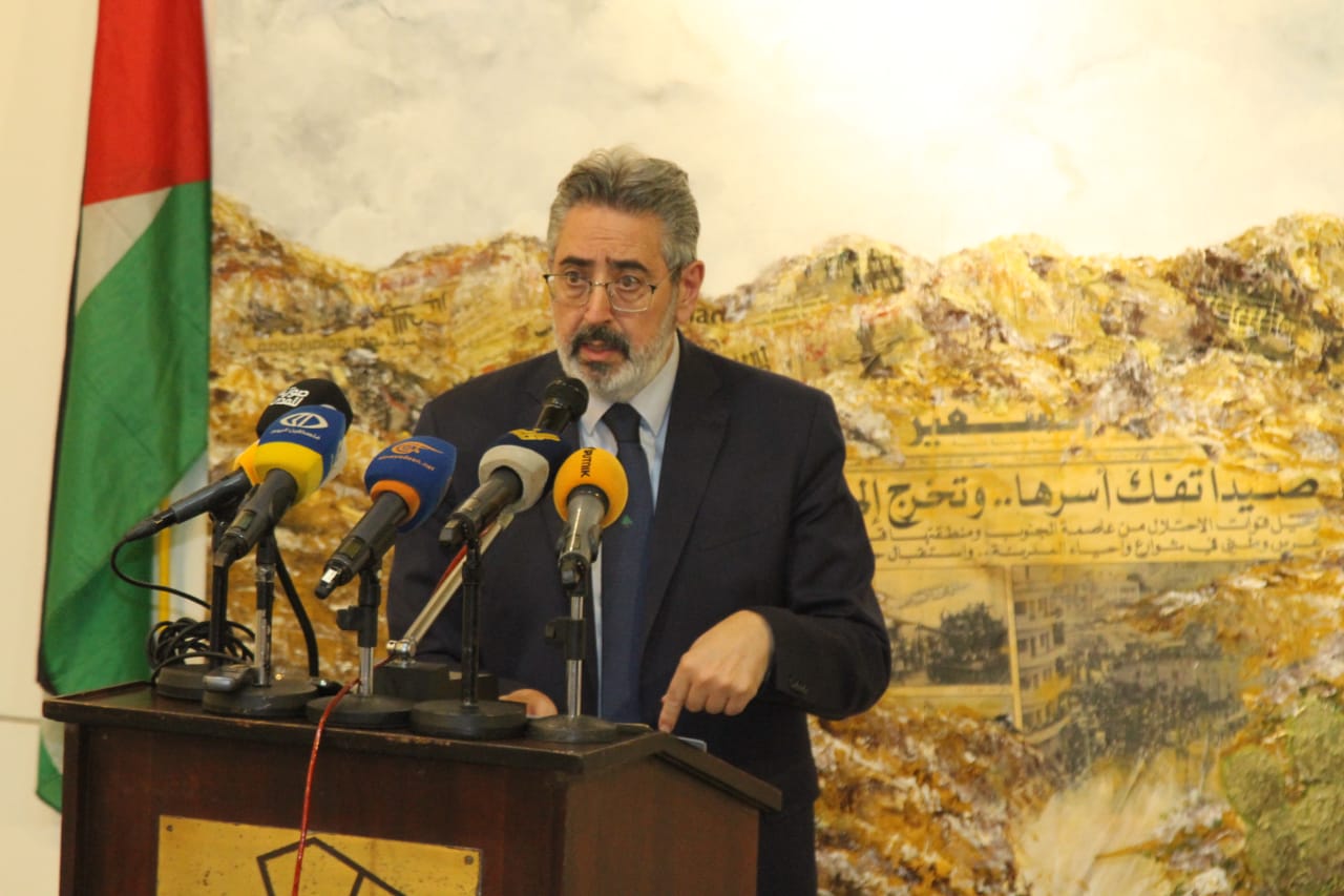 بالصور:لقاء وطني حاشد تضامناً مع يحيى سكاف و الأسرى في دار الندوة: