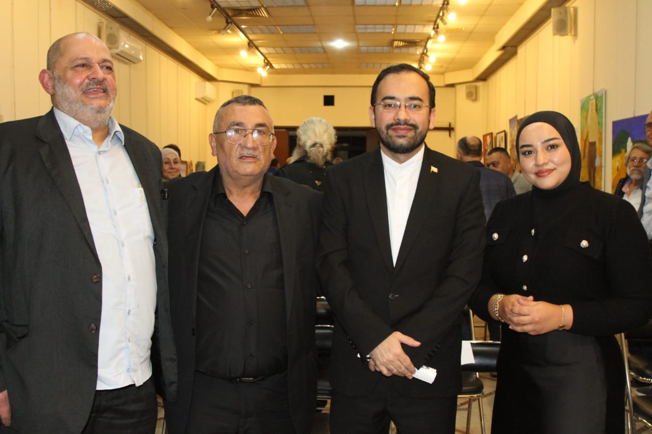 بالصور:لقاء وطني حاشد تضامناً مع يحيى سكاف و الأسرى في دار الندوة: