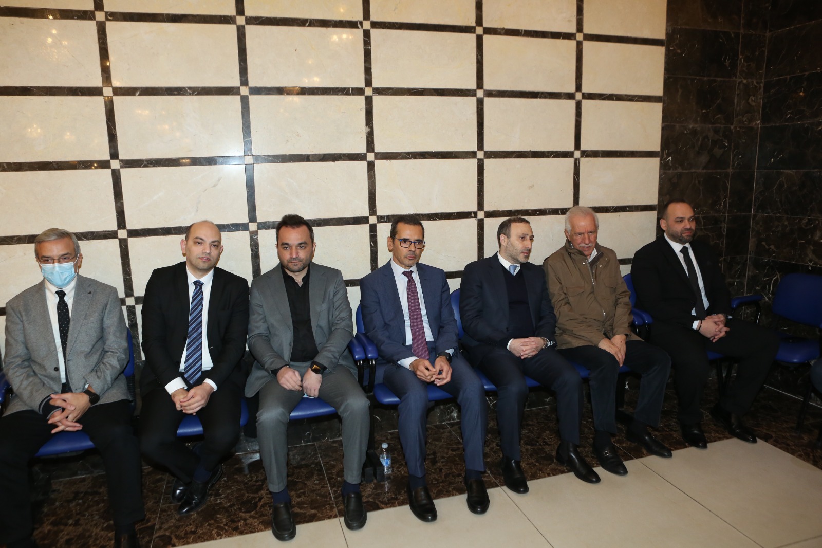  عزاء أمين سر نادي شباب الساحل والكاتب بالعدل جلال زكريا علامة في مجمع هونين .. الغبيري .. شاتيلا ..