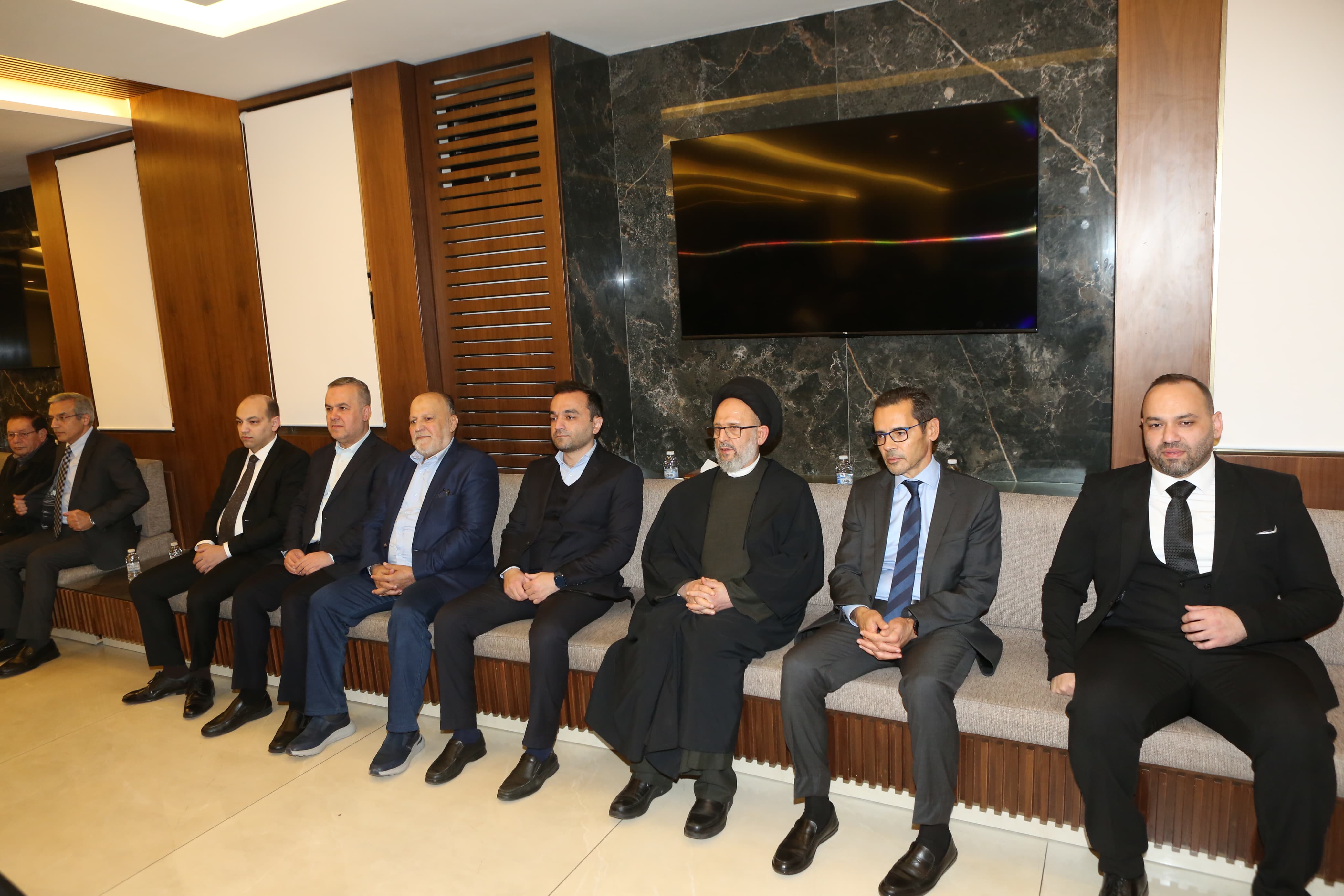 بالصور:حفل تأبين في ذكرى أسبوع رحيل الكاتب بالعدل في بيروت الاستاذ جلال ذكريا علامة  بمشاركة شخصيات سياسية ودينية