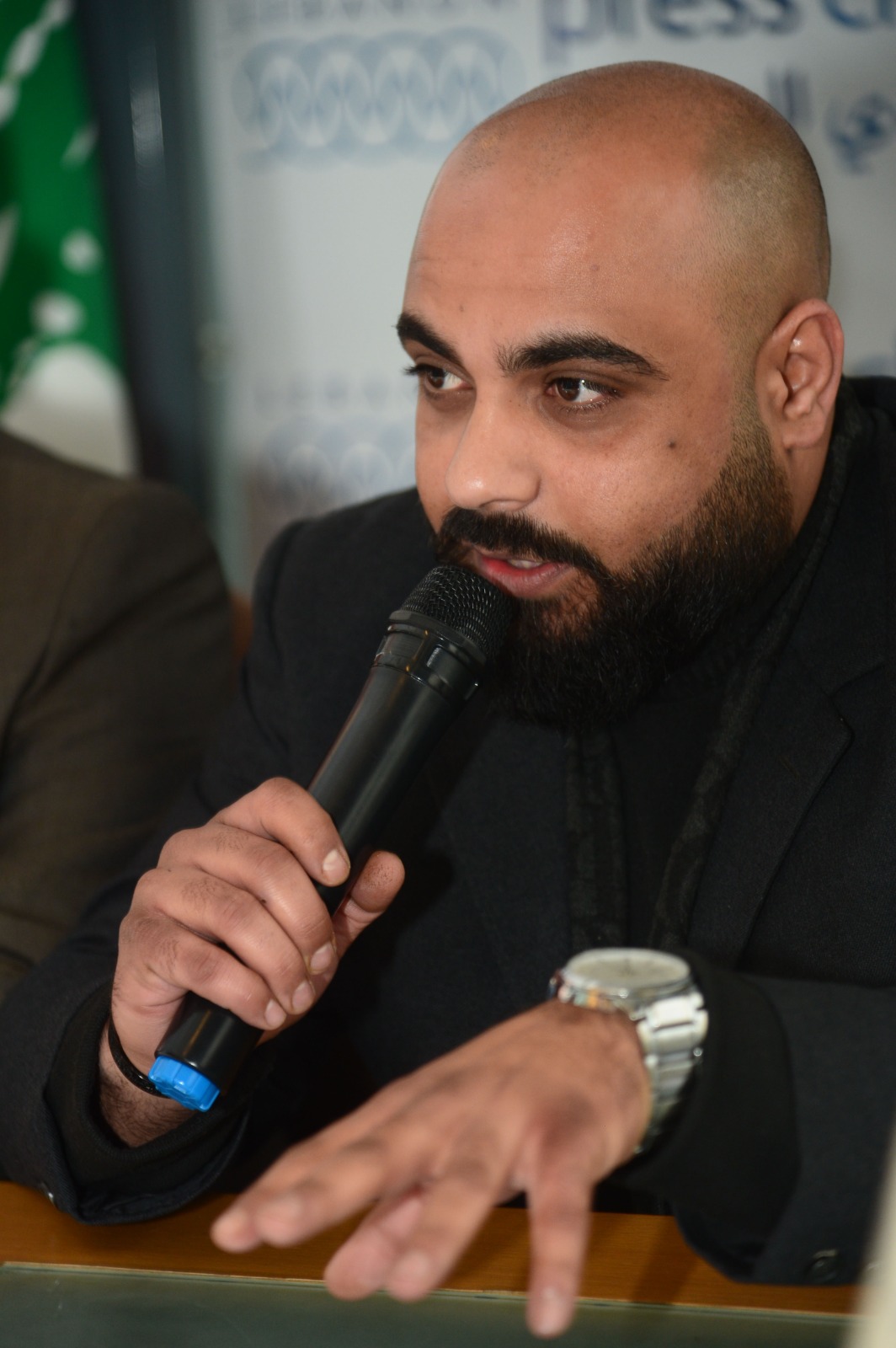 الشعب مصدر السلطات وصاحب السيادة يمارسها عبر المؤسسات الدستورية