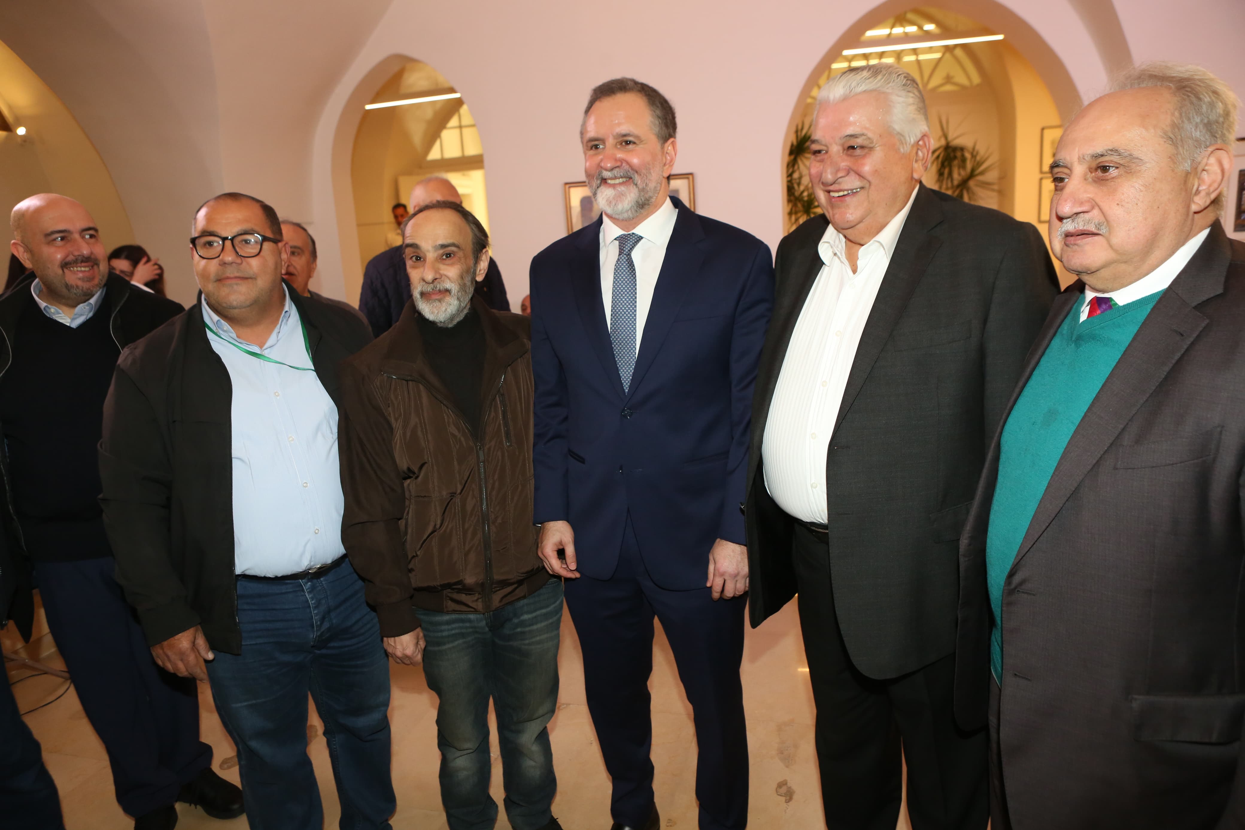 نجل رئيس الحكومة السابق تمام سلام، صائب،   أعلن  ترشّحه رسميًّا لأحد المقاعد السنّيّة الستّة في دائرة بيروت الثانية،