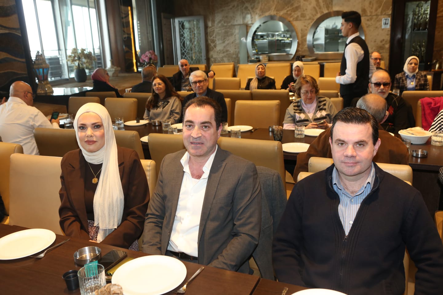 فطور بيروتي جامع في عين المريسة وإعلان ترشيح لخوض الانتخابات النيابية