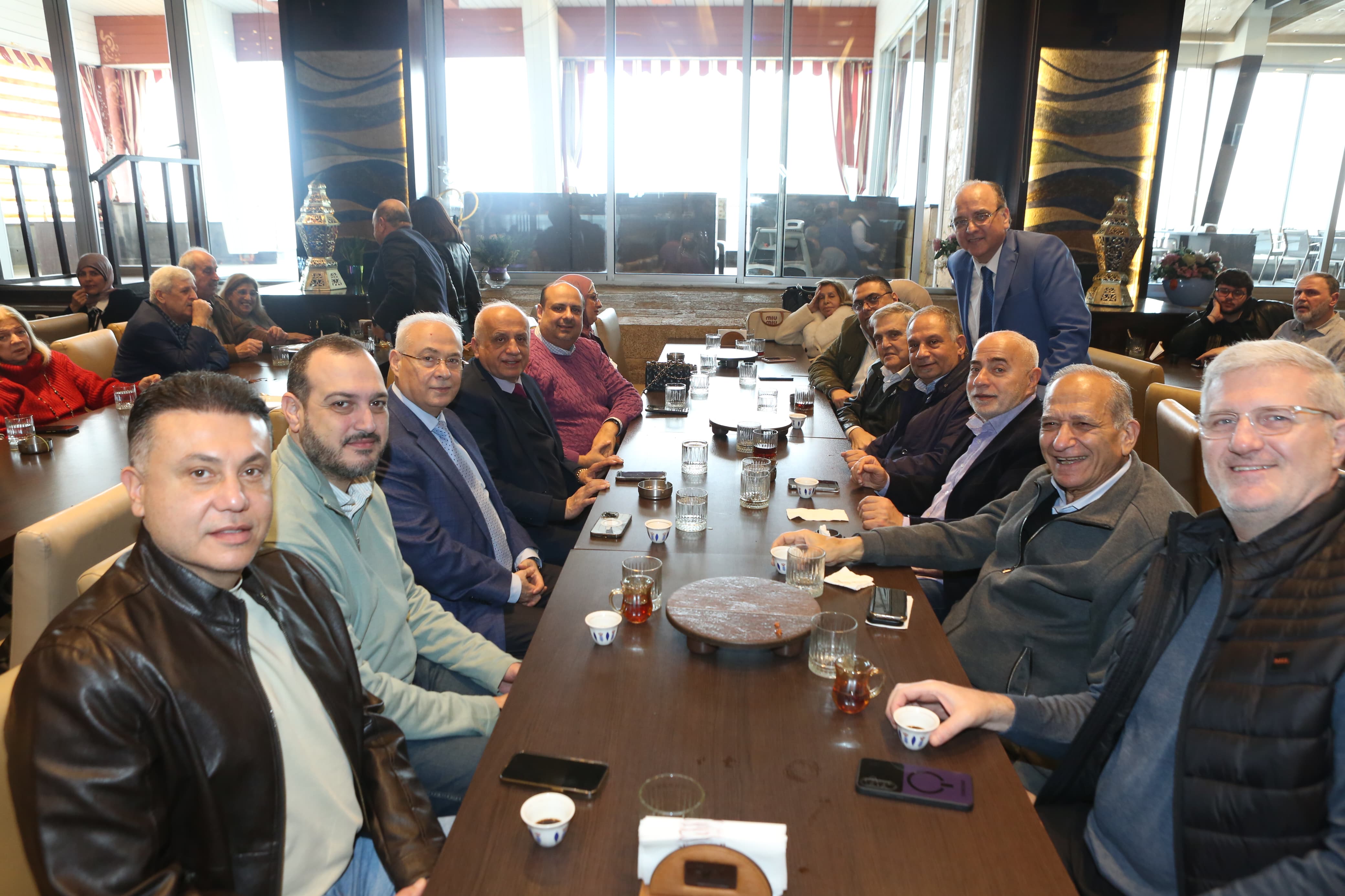 فطور بيروتي جامع في عين المريسة وإعلان ترشيح لخوض الانتخابات النيابية