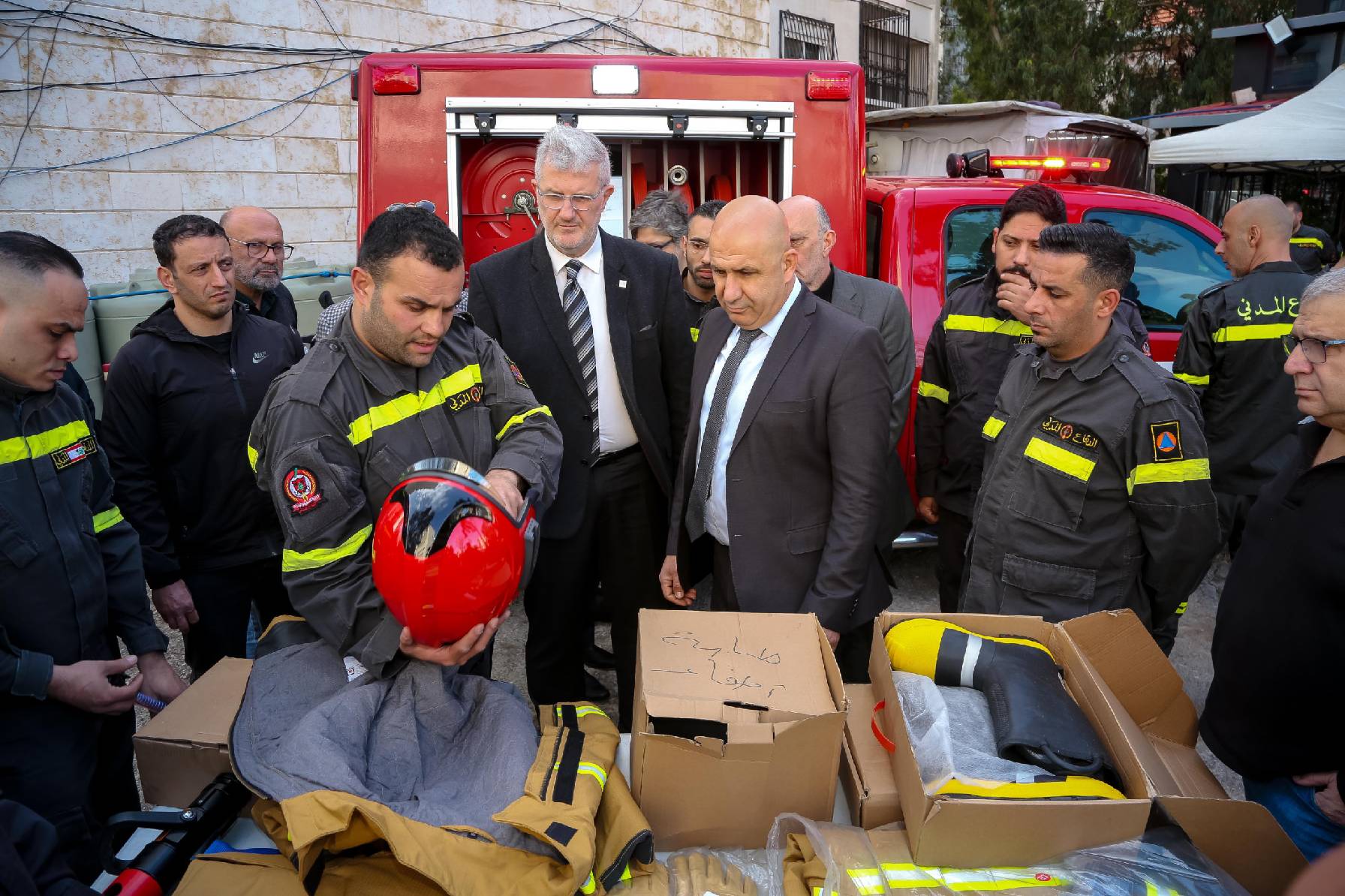 خريش تسلم آلية إطفاء هبة مقدمة من إرادة لصالح الدفاع المدني