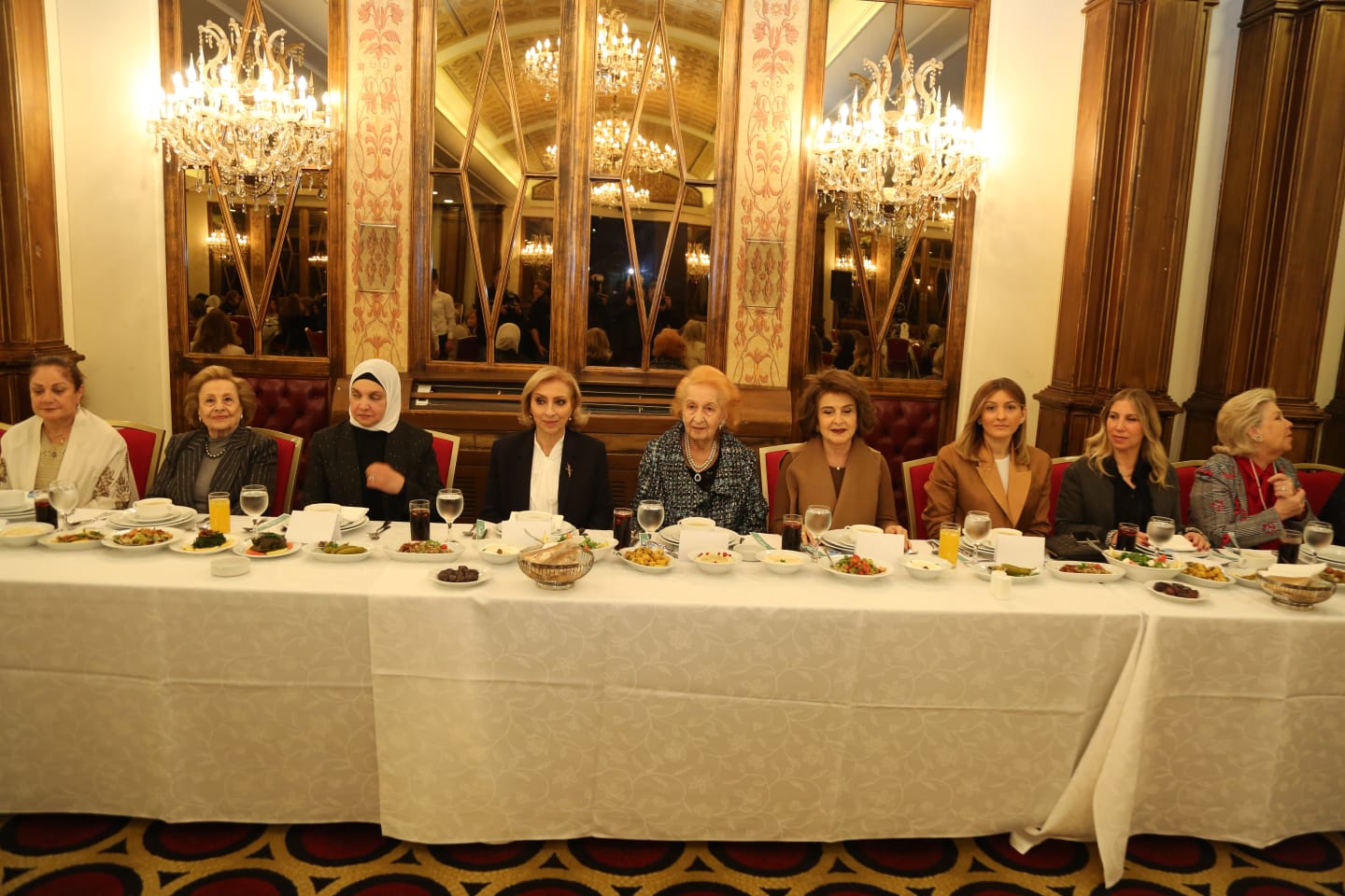 بالصور:حفل إفطار الدائرة النسائية لصندوق الزكاة