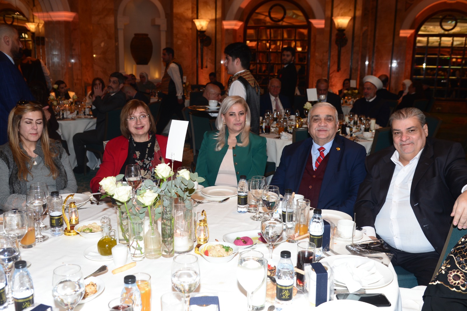 بالصور: هاشمية يقيم إفطاراً تكريمياً على شرف دريان أنا ابن السعودية وعلاقتي بها غير قابلة للتأويل ... دريان في حفل إفطار تكريمي على شرفه: نريد أن نرى مشاريع وأعمالًا تُنفذ بالسرعة الممكنة حتى تعود بيروت إلى تألقها ونضارتها وطنية - أقيم حفل إفطار تكريمي على شرف مفتي الجمهورية اللبنانية الشيخ عبد اللطيف دريان