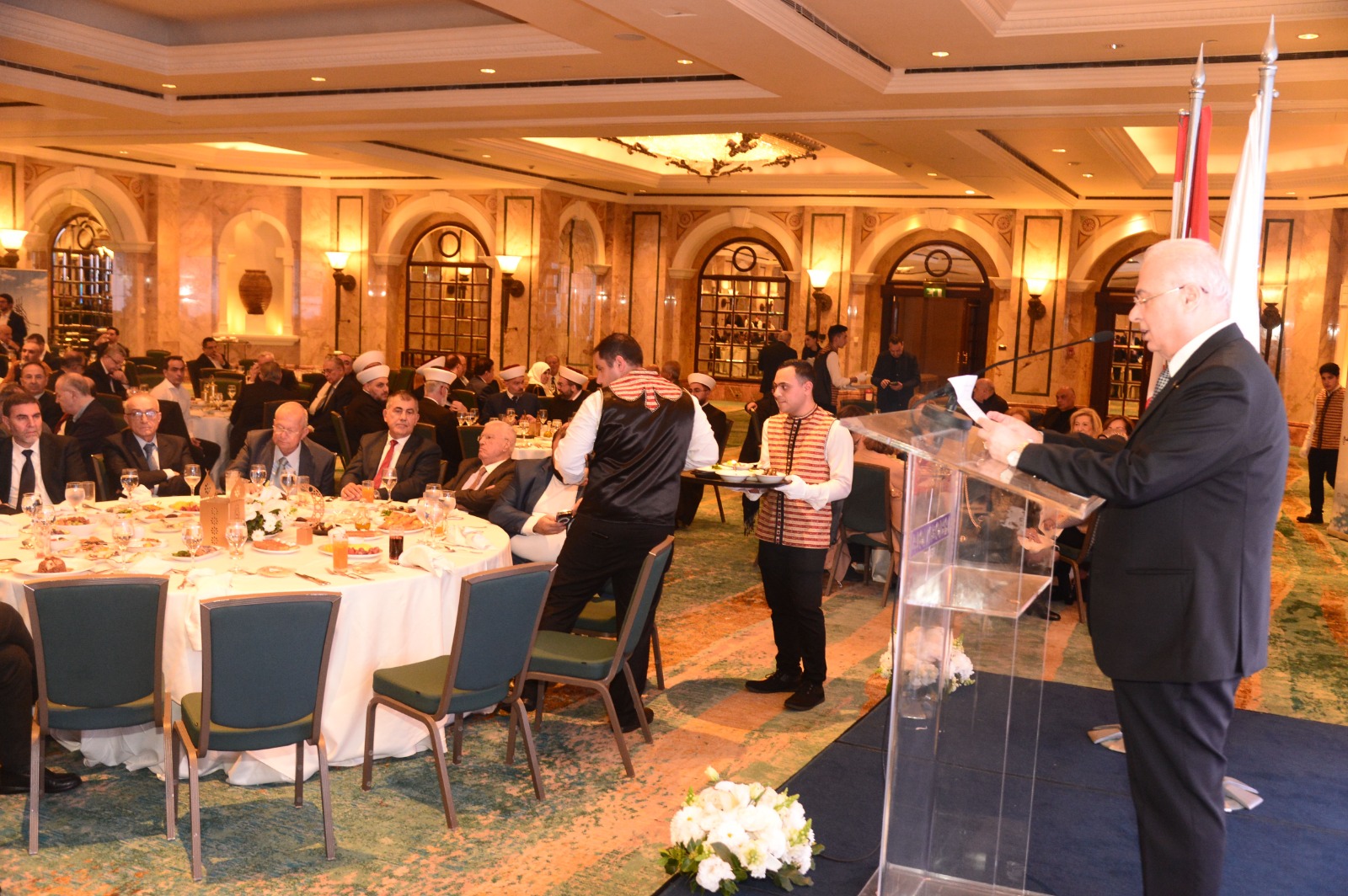 المركز الإسلامي يقيم إفطاره الرمضاني السنوي في فندق فينيسيا