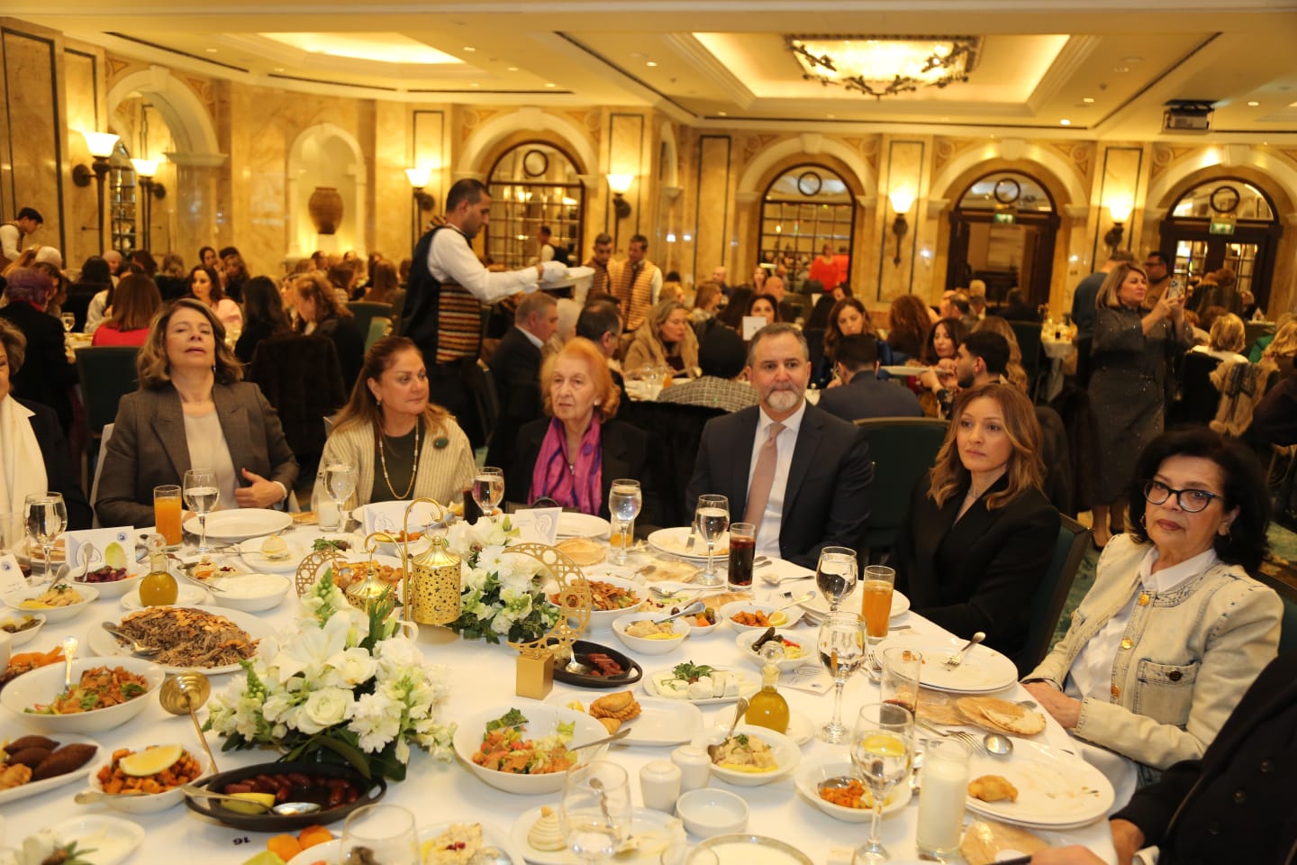 بالصور:الإفطار السنوي لجمعية العناية بالطفل والأم