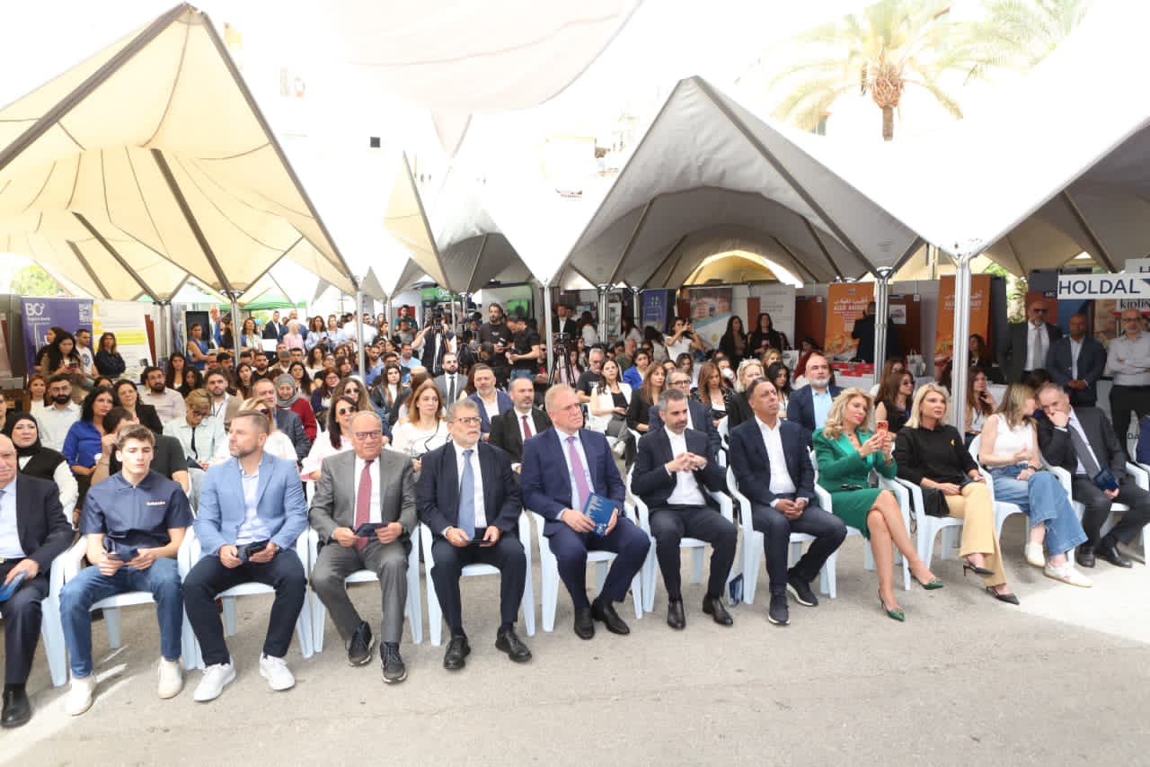 الجامعة الأميركية للعلوم والتكنولوجيا AUST تنظّم معرض التوظيف السنوي بمشاركة 120 شركة... 