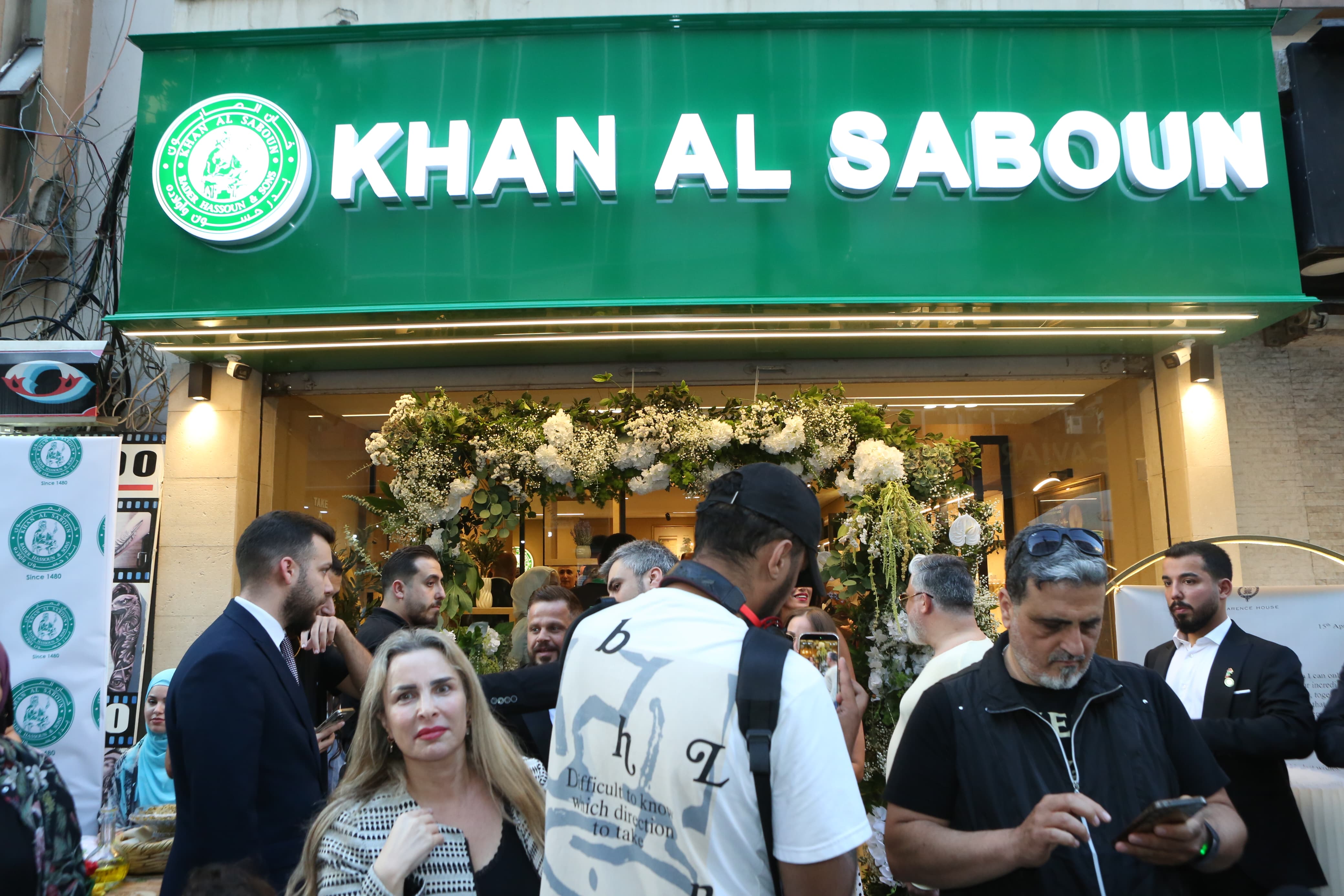 عطر لبنان يجمع سفراء العالم في بيروت… من خان الصابون إلى قصور الملوك