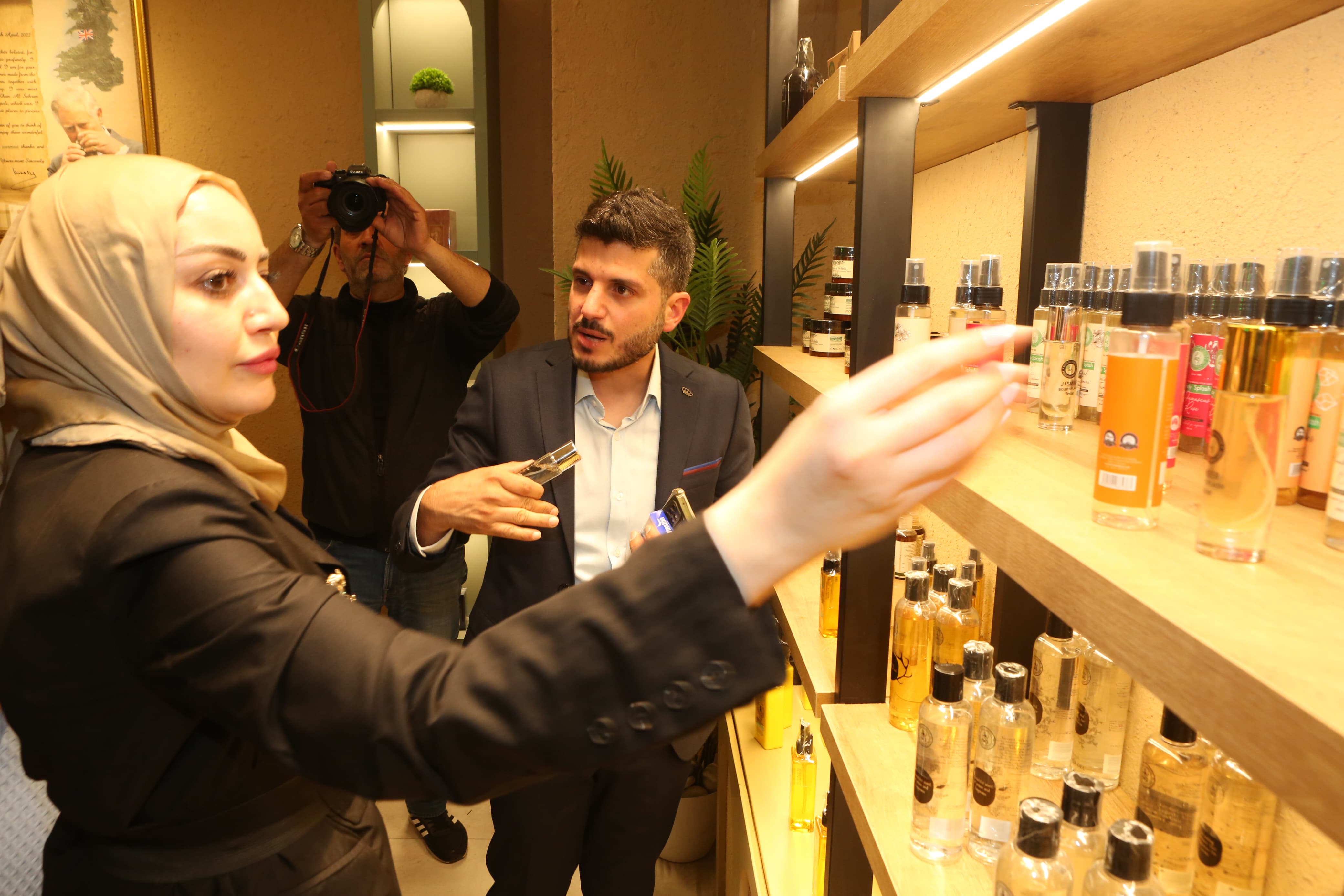 عطر لبنان يجمع سفراء العالم في بيروت… من خان الصابون إلى قصور الملوك