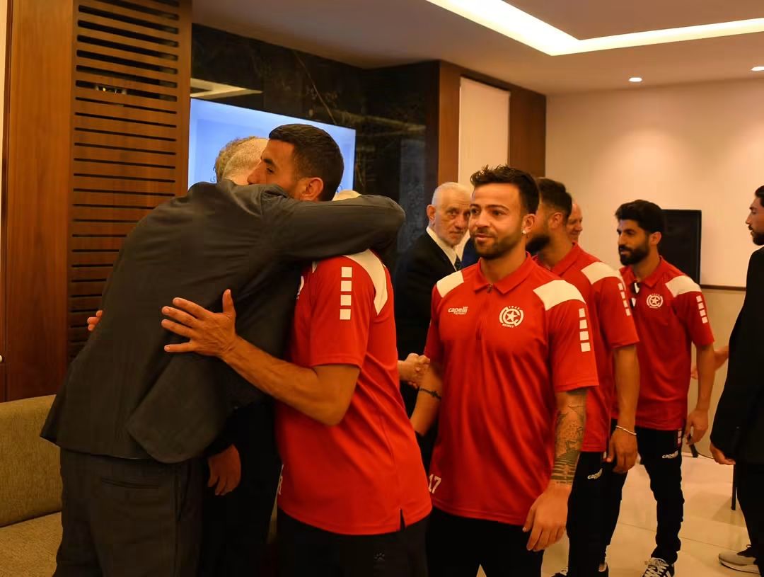 تقبّل الرئيس التنفيذي لنادي النجمة، رامي بيطار، وأفراد عائلته، واجب العزاء بوفاة جدته المرحومة الحاجة بتول مغنية.