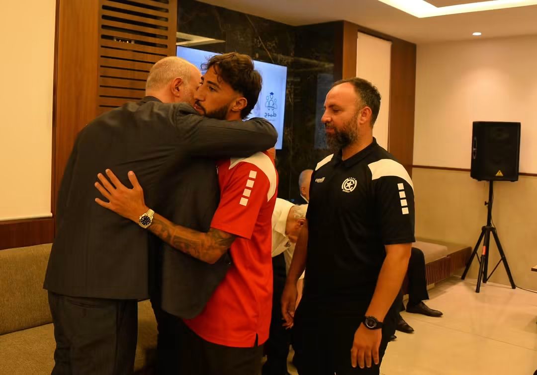 تقبّل الرئيس التنفيذي لنادي النجمة، رامي بيطار، وأفراد عائلته، واجب العزاء بوفاة جدته المرحومة الحاجة بتول مغنية.