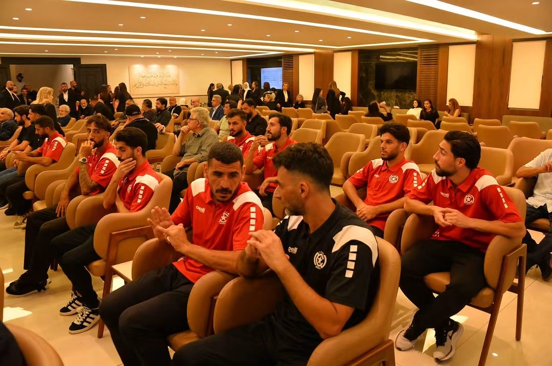 تقبّل الرئيس التنفيذي لنادي النجمة، رامي بيطار، وأفراد عائلته، واجب العزاء بوفاة جدته المرحومة الحاجة بتول مغنية.