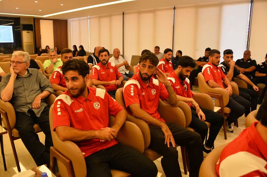 تقبّل الرئيس التنفيذي لنادي النجمة، رامي بيطار، وأفراد عائلته، واجب العزاء بوفاة جدته المرحومة الحاجة بتول مغنية.