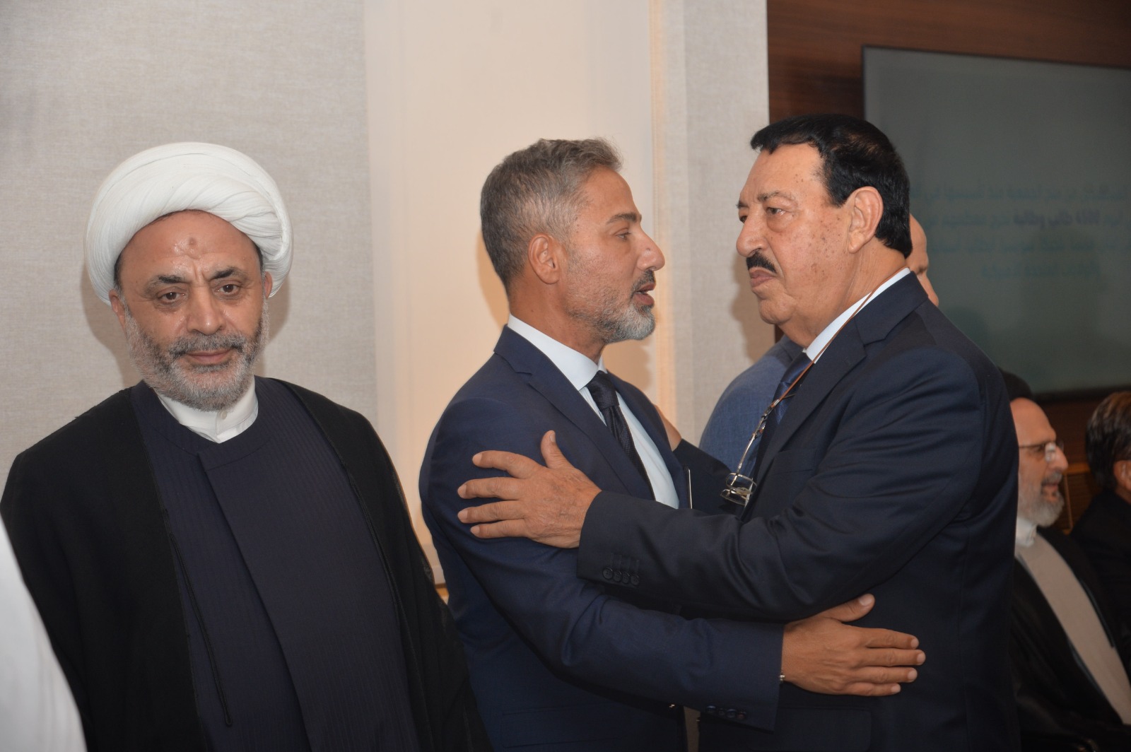 القاضي رامي عبدالله يتقبّل التعازي بوفاة والدته