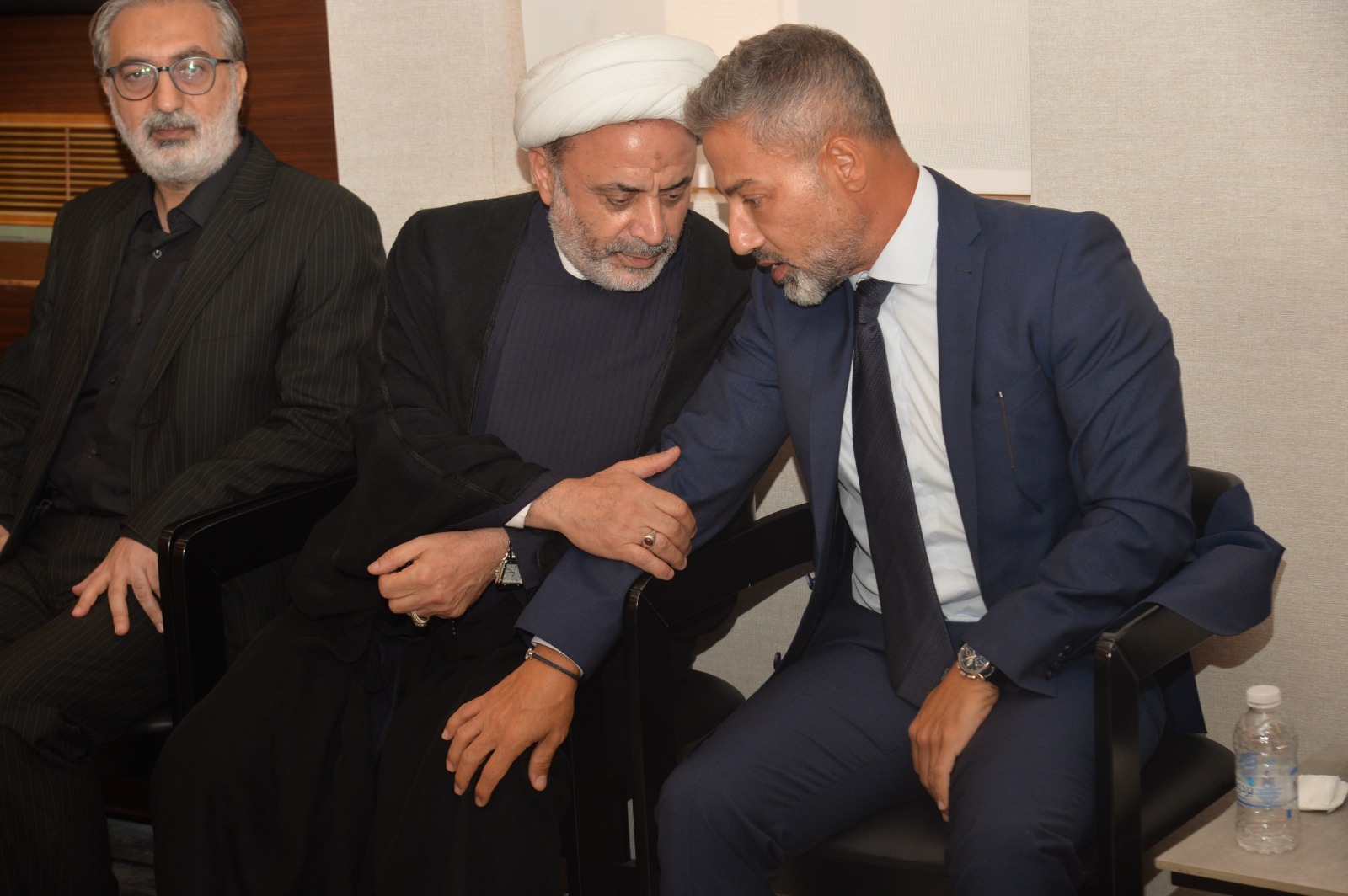 القاضي رامي عبدالله يتقبّل التعازي بوفاة والدته