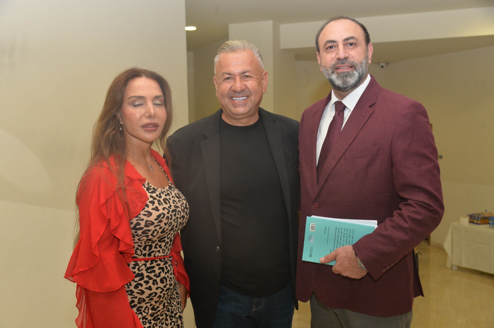 جمعية هونين الخيرية تشارك في حفل توقيع كتاب طعم الوجع… غربة للشاعر أسامة أحمد شحرور.